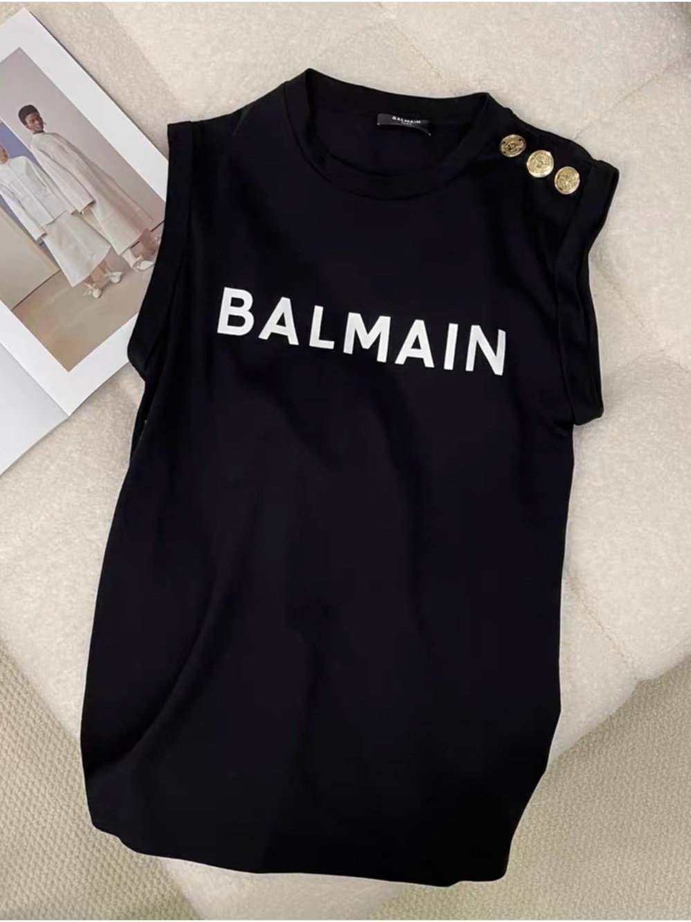🚩steal Balmain Black Sleeveless Logo Tee with Gold Buttons